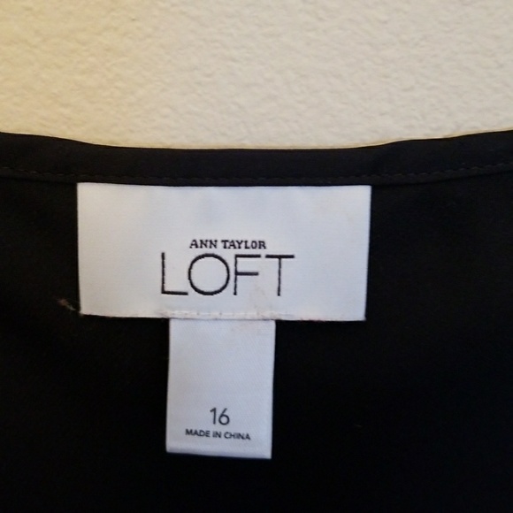 Navy sleeveless top - Picture 3 of 4